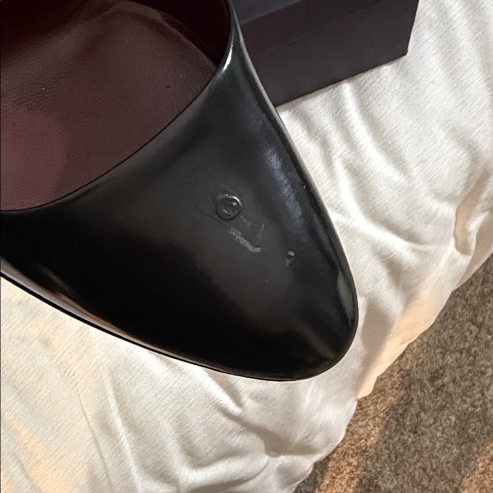 Prada Women's Classic Black Heels - Picture 3 of 8